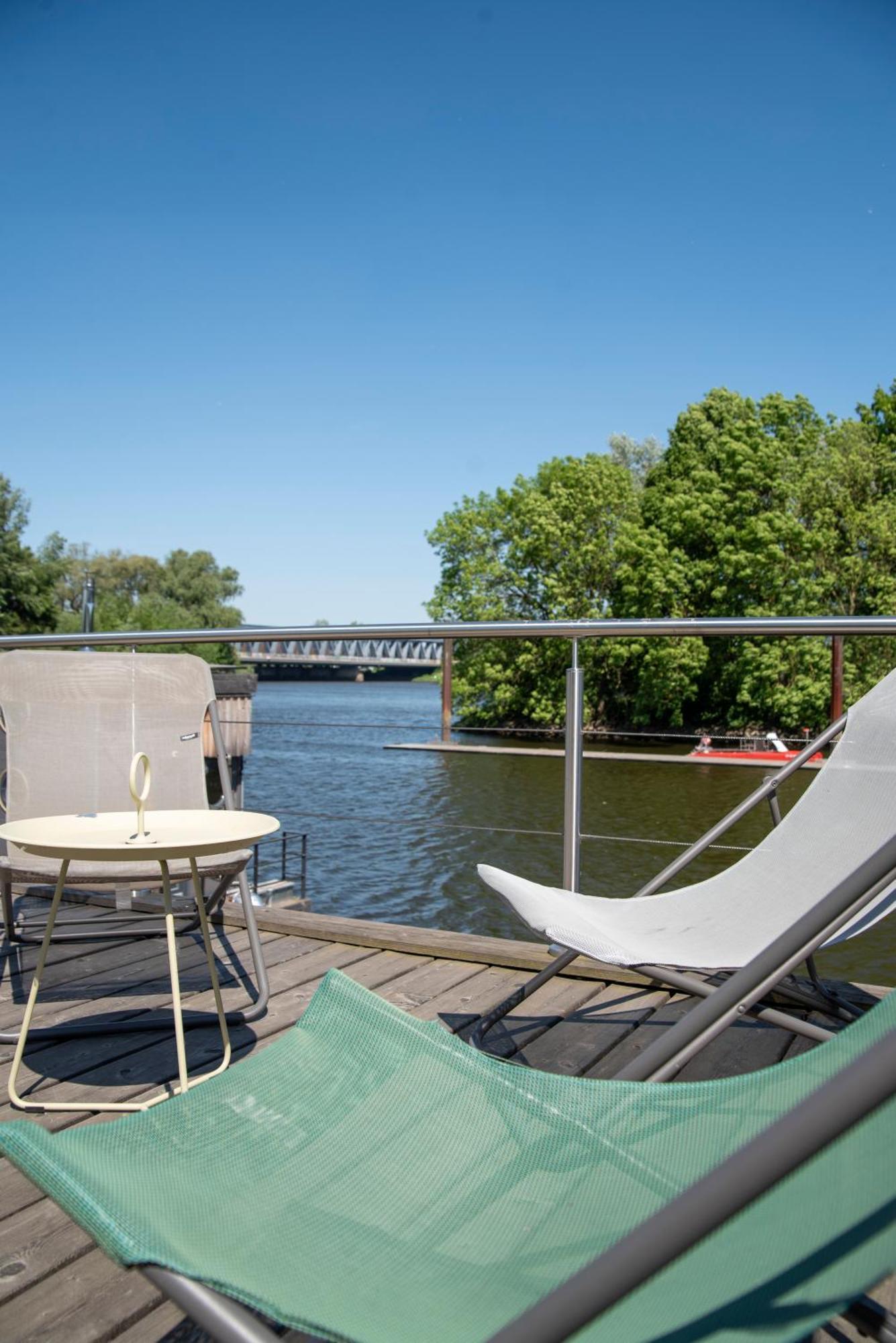 Hotel Tolles Tiny-Hausboot Guenter Mit Dachterrasse Hamburg Exterior foto